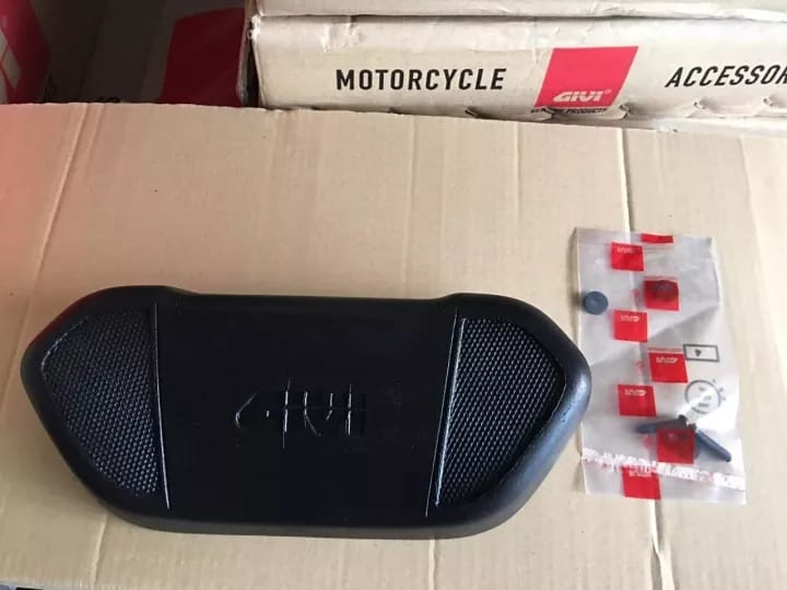 Tựa Lưng GIVI BE43N (lắp cho thùng Givi E43NTL) - Ảnh 2