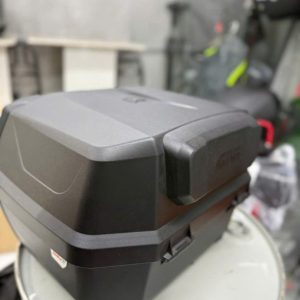 Thùng Givi B42 Adv Đen Có Tựa Lưng 42l