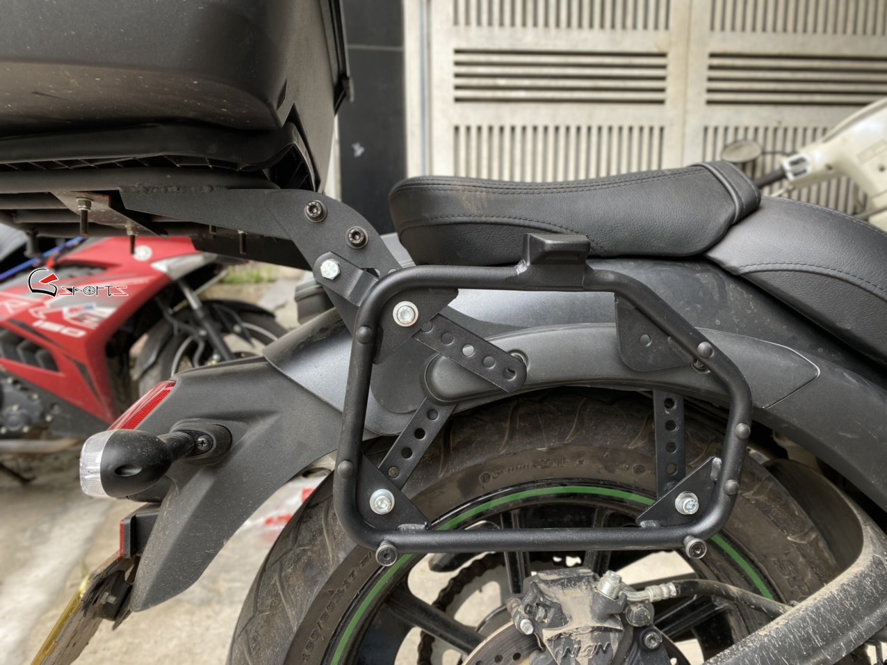 Baga hông Kawasaki Vulcan S650
